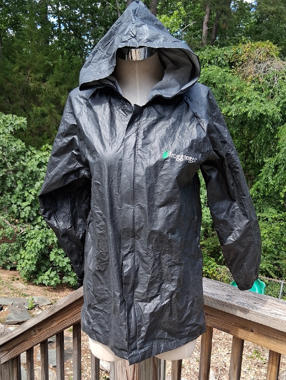 Child's frogg toggs Black Jacket w Green Logo, Hood, Sz L/XL